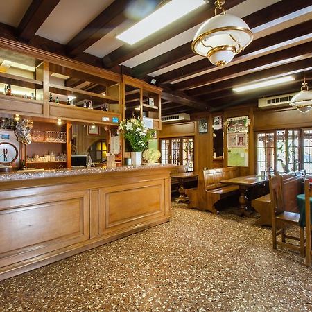 Albergo Ristorante Da Felice Loria Zewnętrze zdjęcie