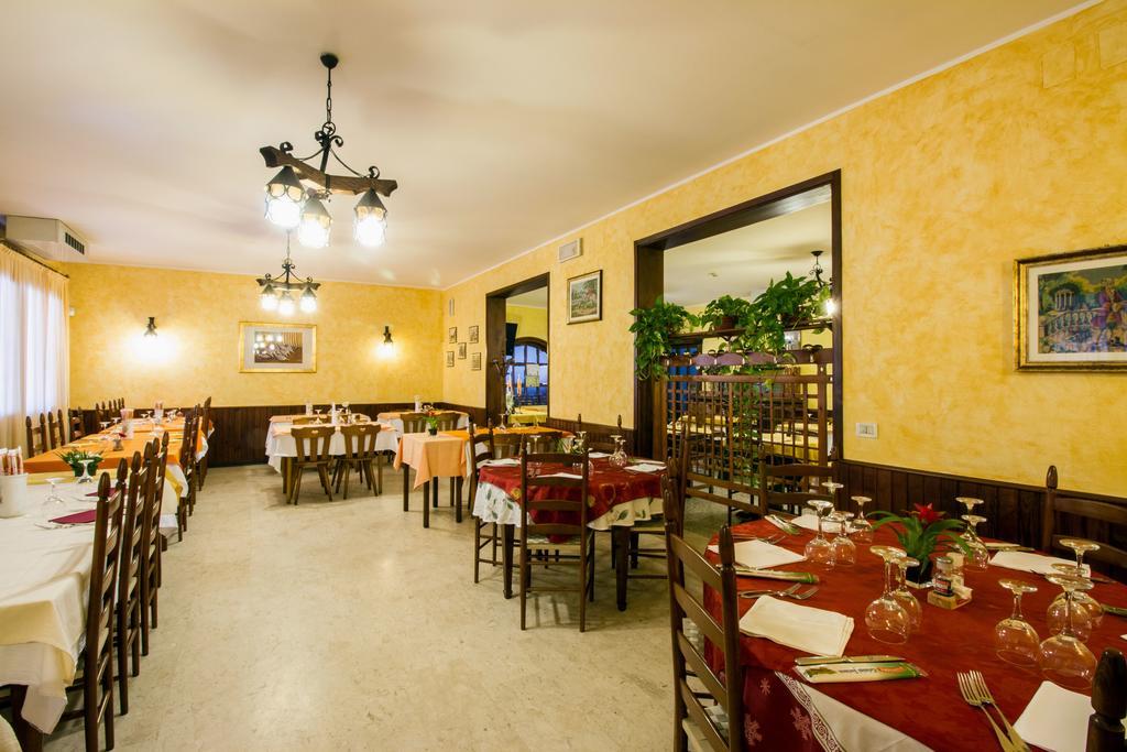 Albergo Ristorante Da Felice Loria Zewnętrze zdjęcie